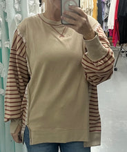 Load image into Gallery viewer, Seamed Fall Ready Top
