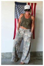 Load image into Gallery viewer, Camo Sweatpants

