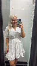 Load image into Gallery viewer, Floral Detail Dress
